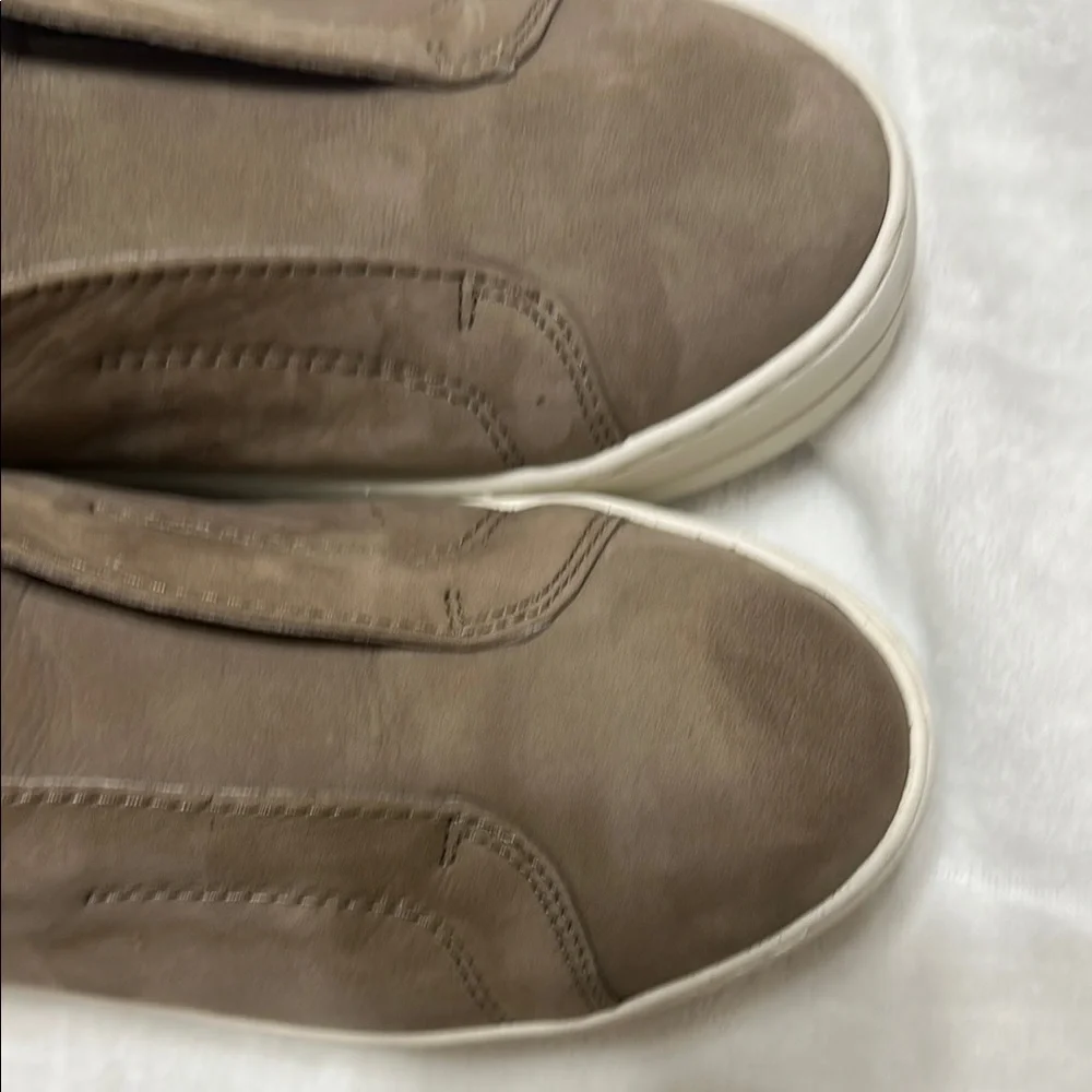J/SLIDES‎ Tan and White Platform Sneakers